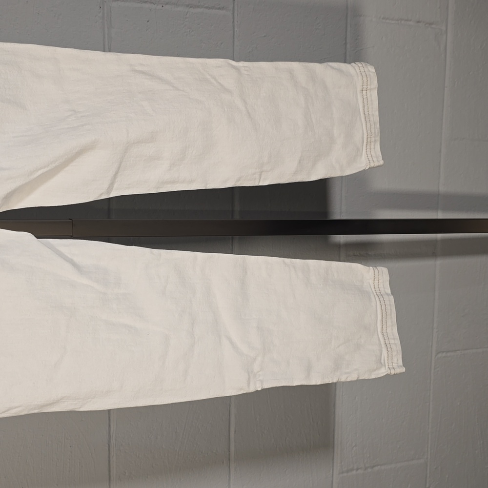 White jeans - Picture 7 of 10